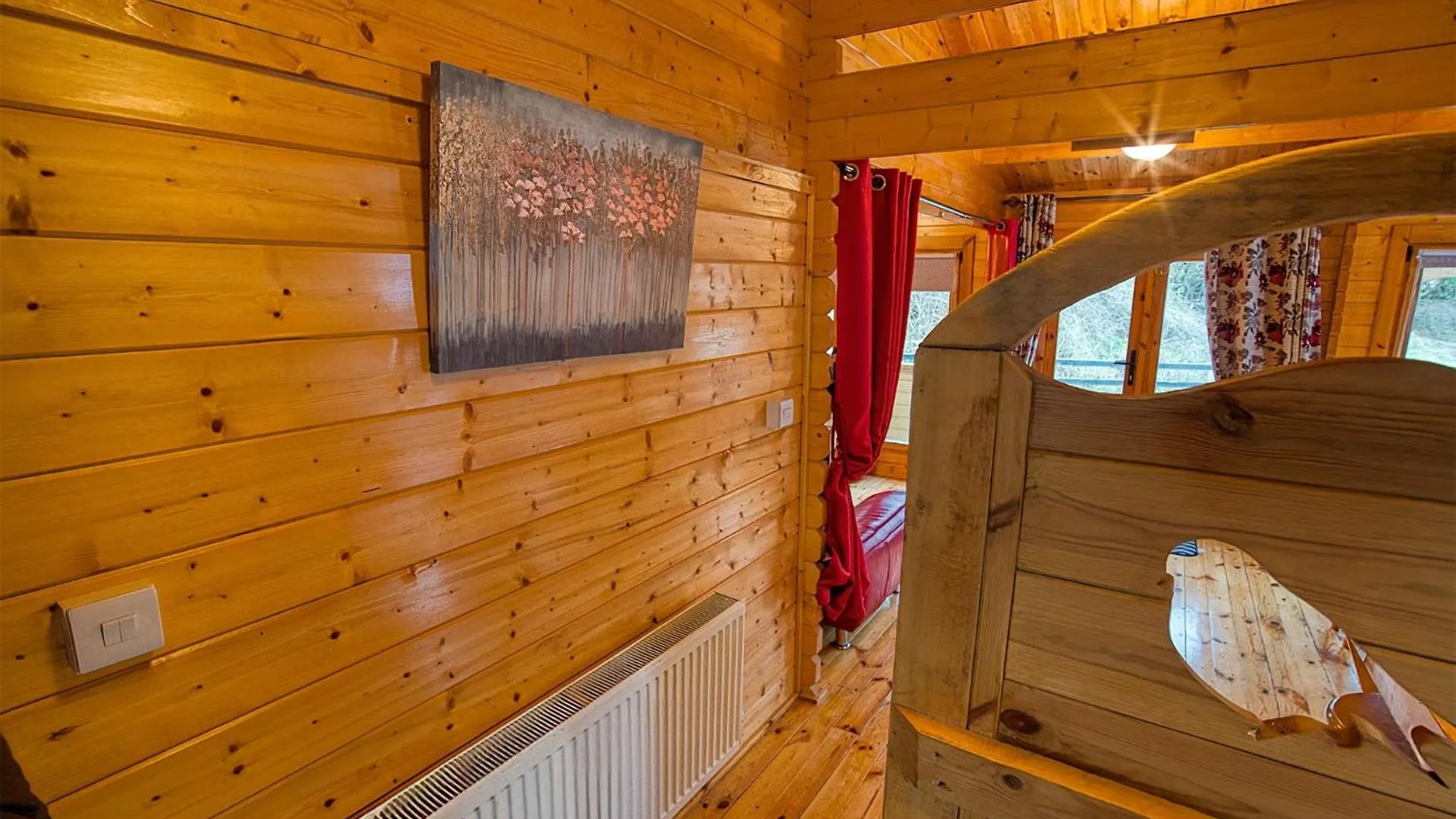 Red Robin Nest Apartment Galway Ireland